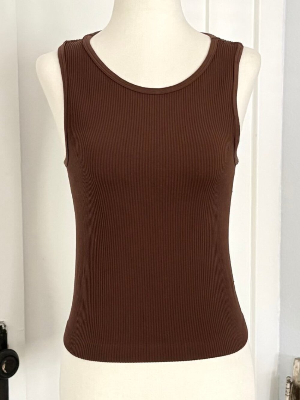 Brown Ribbed Stretchy Tank Top size Small
